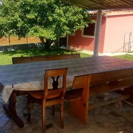 Apartment In Vrvari With Balcony, Air Conditioning, W-lan, Washing Machine 664-2