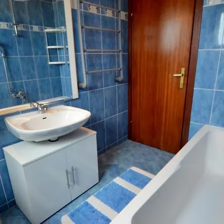 In Vrvari With Balcony, Air Conditioning, W-lan, Washing Machine 664-2