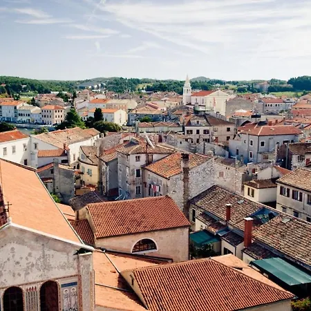 Apartman In Vrvari With Balcony, Air Conditioning, W-lan, Washing Machine 664-2 Porec